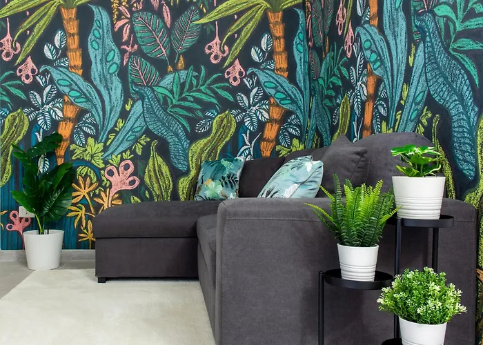 Tropical Boutique - *